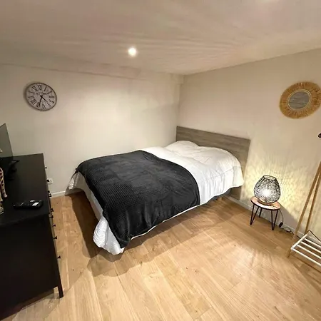 Du 5 Au 7 - Le 7 アパート オベルネ